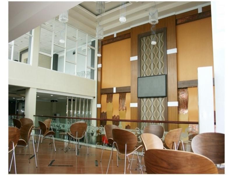 Citihub Hotel Jogjacarta Exterior foto