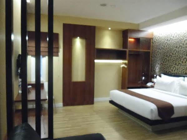 Citihub Hotel Jogjacarta Exterior foto